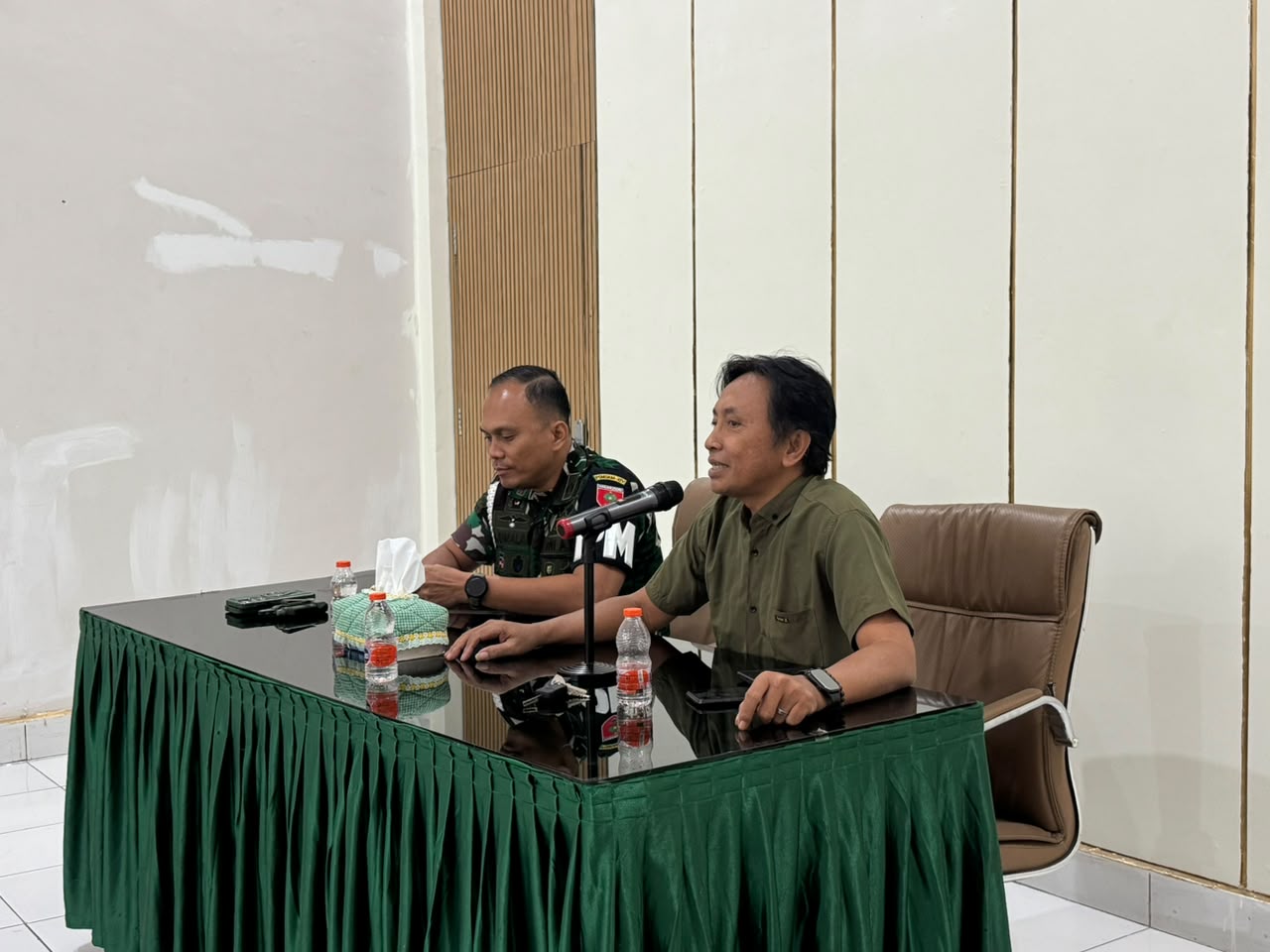 "Jalin Komunikasi Terbuka, Dandenpom XIV/4 Makassar: Sinergi Pers dan TNI Kunci Keamanan yang Berkelanjutan"